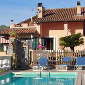casa-lella.hotelitalianriviera.com/